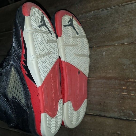 Jordan 5s - Picture 4 of 4